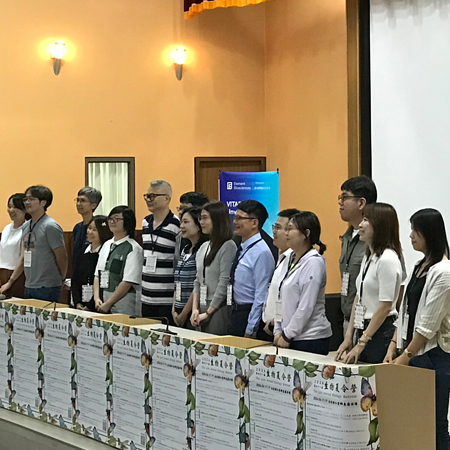 2026 生物夏令營直擊！從日常細胞觀察到 AI 進階影像的全面佈局